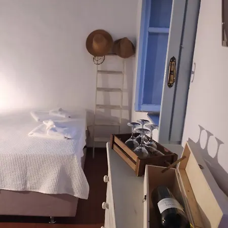Apartment Aiolos Traditional House In